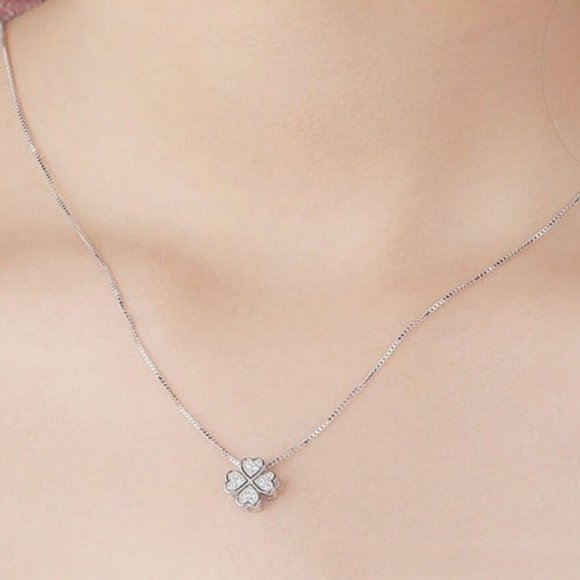 NEW 925 Sterling Silver Diamond Clover Necklace - Picture 3 of 6